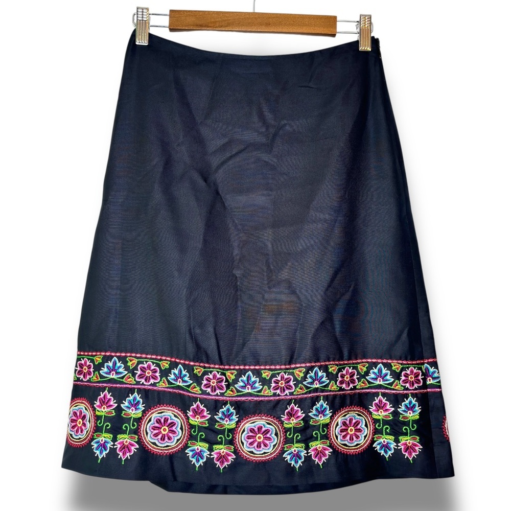 Vintage Ann Taylor Black Silk Skirt Multicolor Floral Embroidered Hem‎ Size 4P